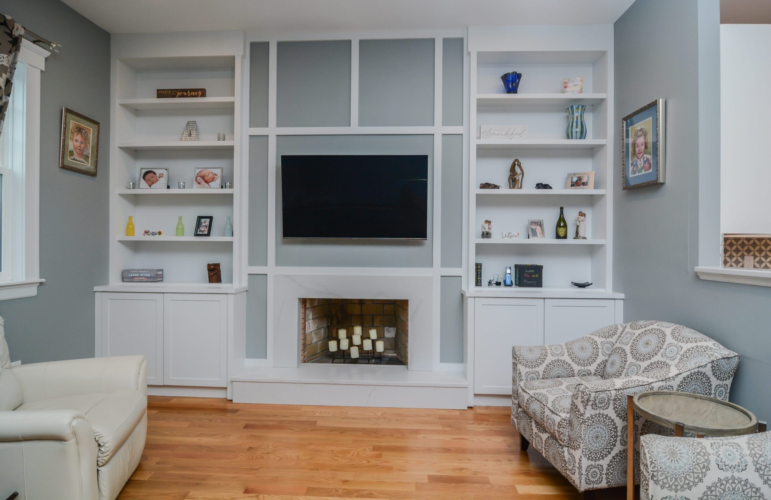 Custom Bookshelfs and cabinets with fireplace